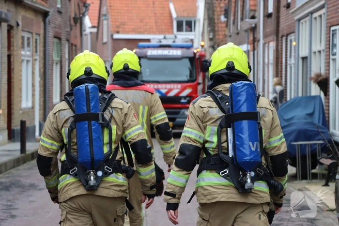Brandweer verricht metingen naar gaslucht