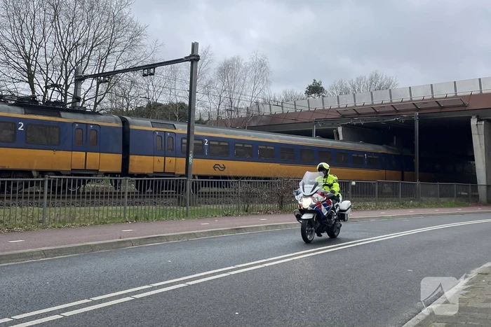 Politie-Inzet langs spoor hindert treinverkeer