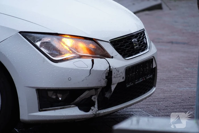 Auto's beschadigd bij kop-staartbotsing