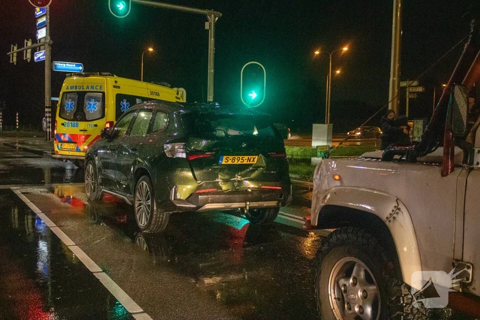 Fikse schade bij kop-staartbotsing voor verkeerslicht