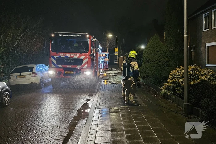 Bewoonster gewond na blussen keukenbrand