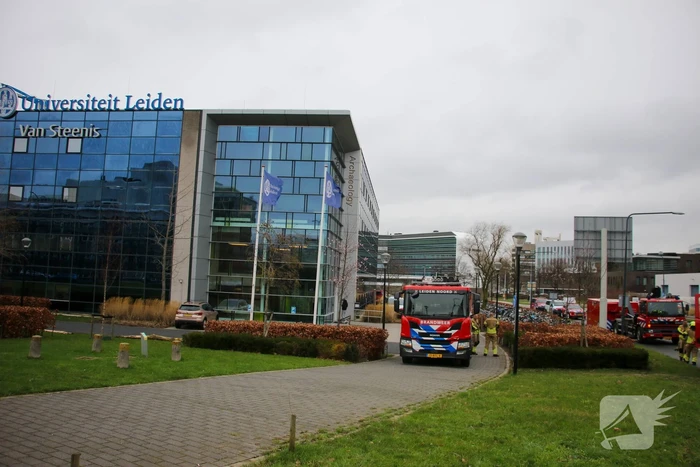 Veel hulpdiensten naar lekkage Universiteit Leiden