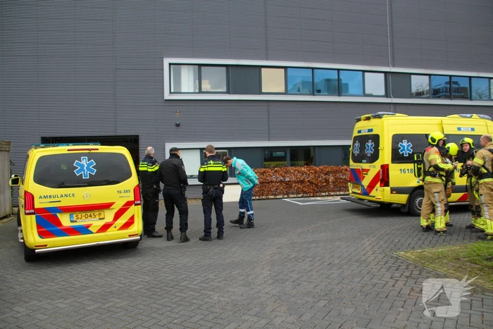 Veel hulpdiensten naar lekkage Universiteit Leiden