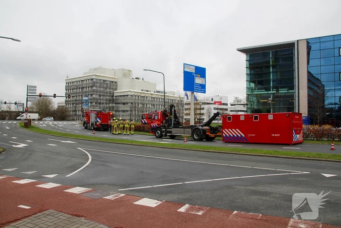 Veel hulpdiensten naar lekkage Universiteit Leiden
