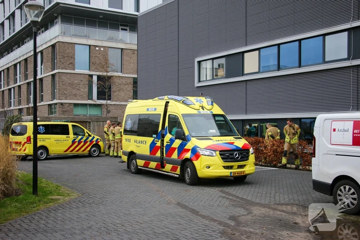 Veel hulpdiensten naar lekkage Universiteit Leiden