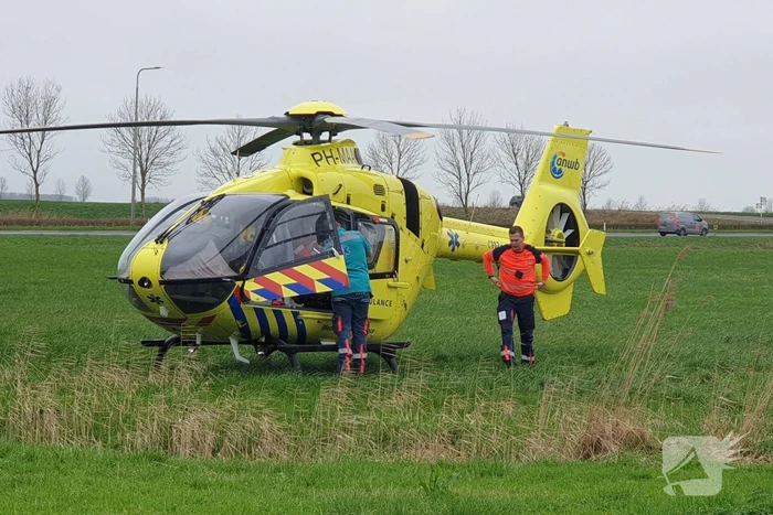 Traumahelikopter landt voor noodsituatie