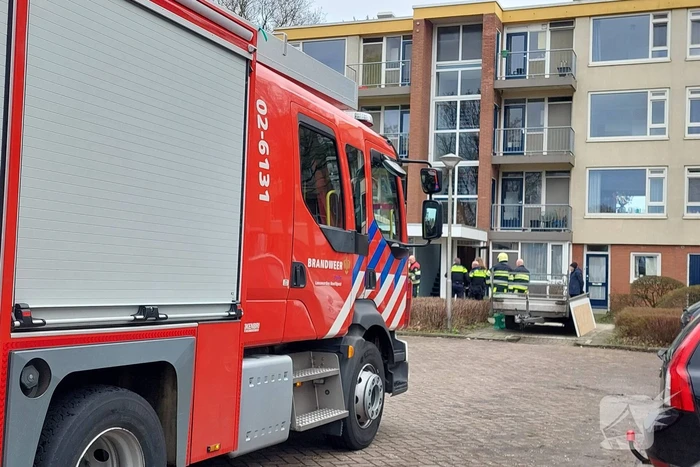 Brandweer verricht metingen in kelderboxen