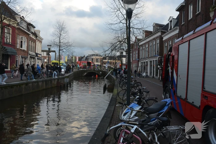 Grote inzet van hulpdiensten door speelgoed auto in het water