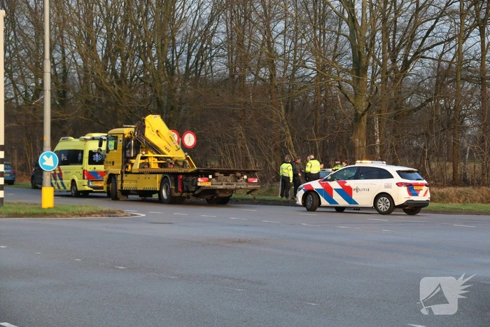 Automobilist gewond bij botsing met vrachtwagen