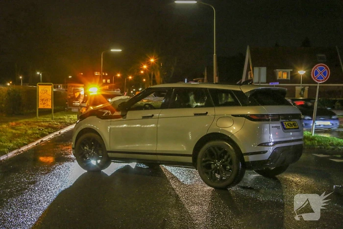 Range Rover zwaar beschadigd bij eenzijdig ongeval