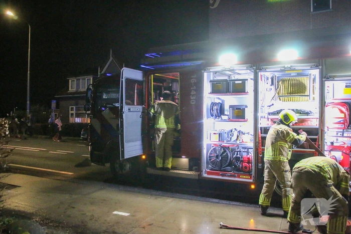 Brand in schuur snel onder controle