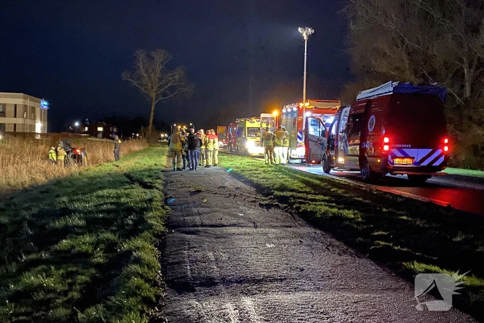 Automobilist raakt van de weg
