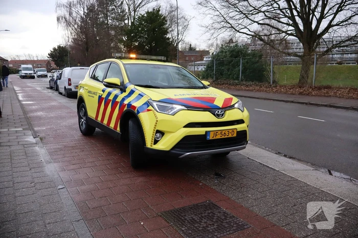 Scooterrijder geschept door afslaande automobilist