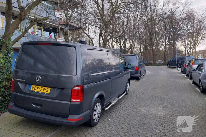 Onderzoek in flatwoning na aantreffen overledene
