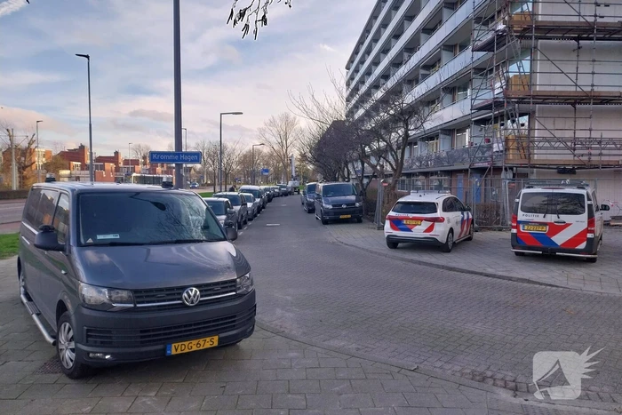 Onderzoek in flatwoning na aantreffen overledene