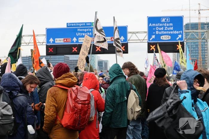 Meer dan 300 aanhoudingen bij demonstratie