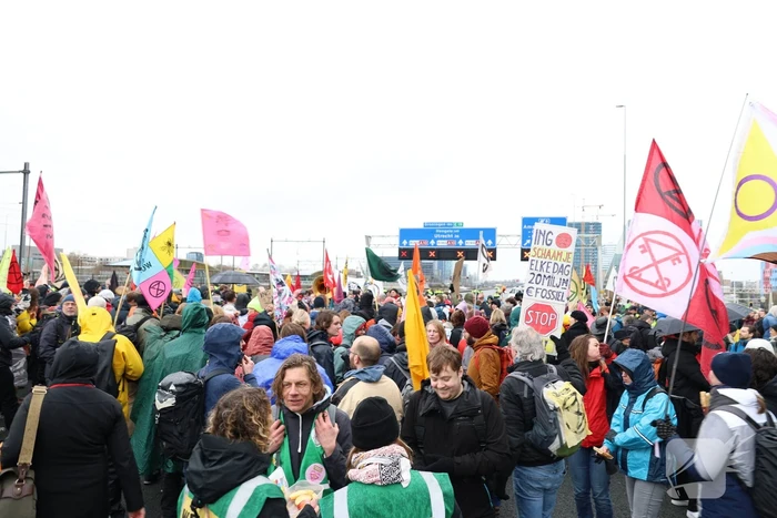 Meer dan 300 aanhoudingen bij demonstratie