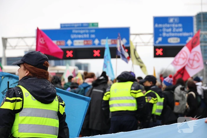 Meer dan 300 aanhoudingen bij demonstratie