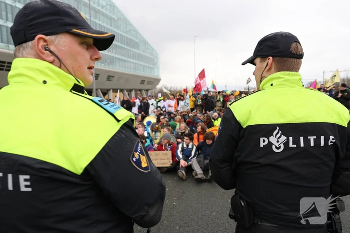 Meer dan 300 aanhoudingen bij demonstratie