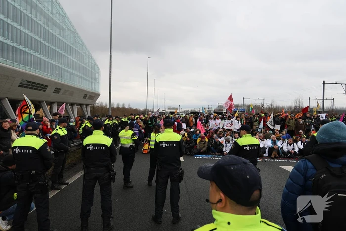Meer dan 300 aanhoudingen bij demonstratie