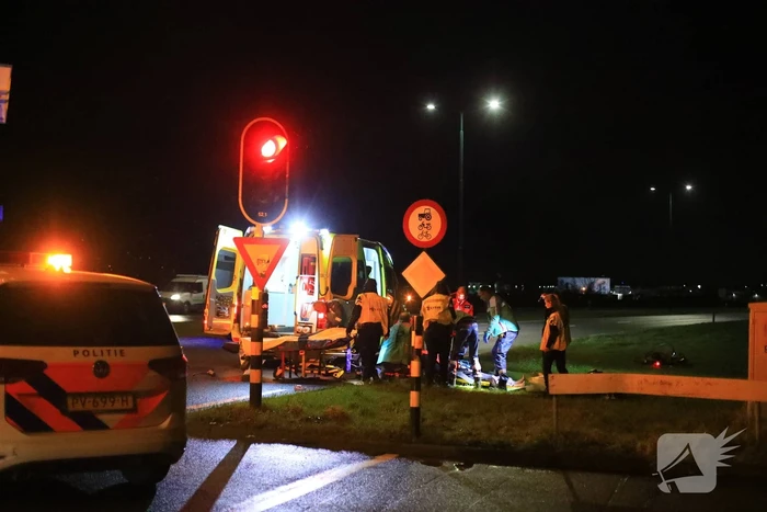 Zwaargewonde bij aanrijding tussen auto en fietser