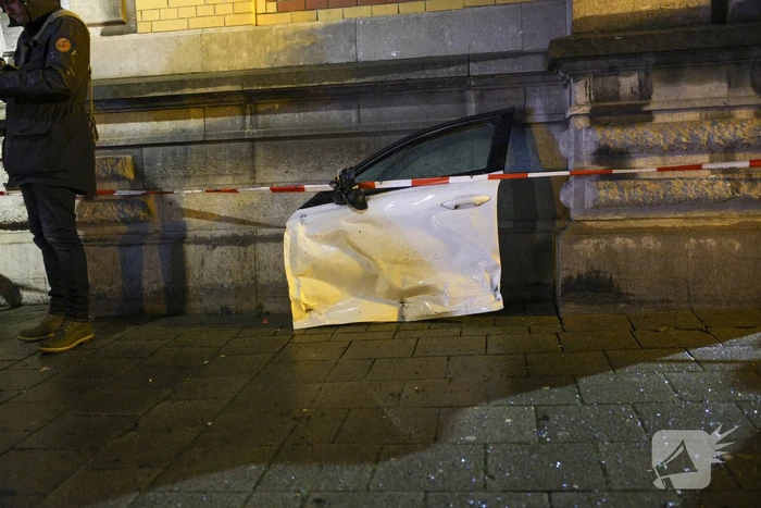 Fikse ravage bij aanrijding tussen meerdere voertuigen
