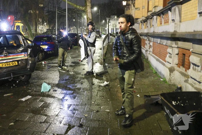 Fikse ravage bij aanrijding tussen meerdere voertuigen