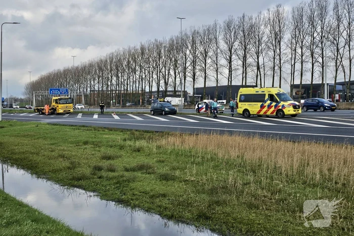 Bestuurster verliest macht over het stuur en raakt gewond