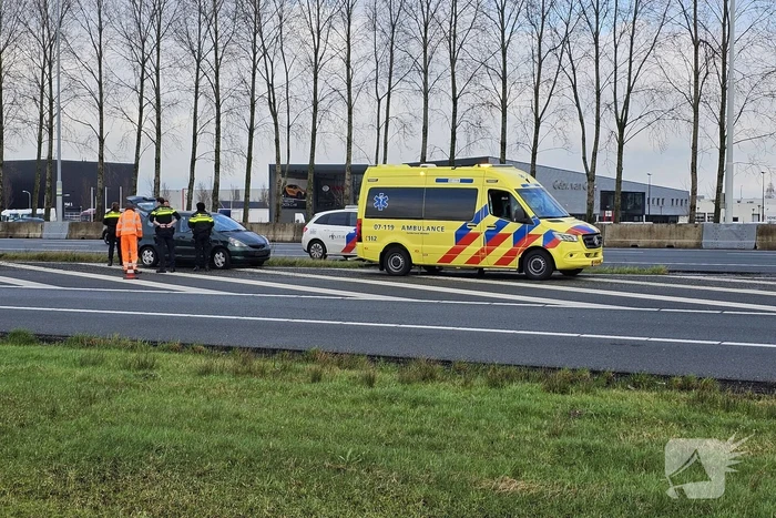 Bestuurster verliest macht over het stuur en raakt gewond