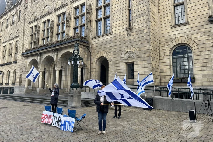Pro Israëlische demonstratie bij gemeentehuis