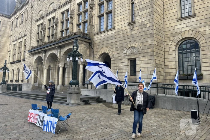 Pro Israëlische demonstratie bij gemeentehuis