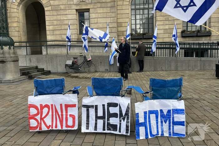 Pro Israëlische demonstratie bij gemeentehuis