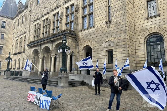 Pro Israëlische demonstratie bij gemeentehuis