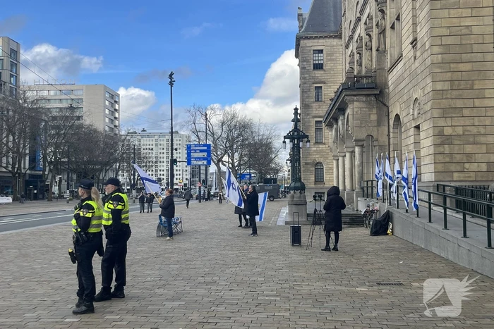 Pro Israëlische demonstratie bij gemeentehuis