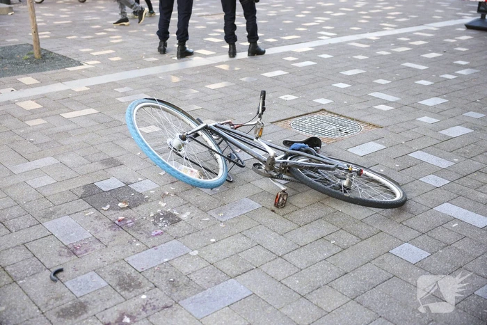 Aanhouding en gewonde na steekincident