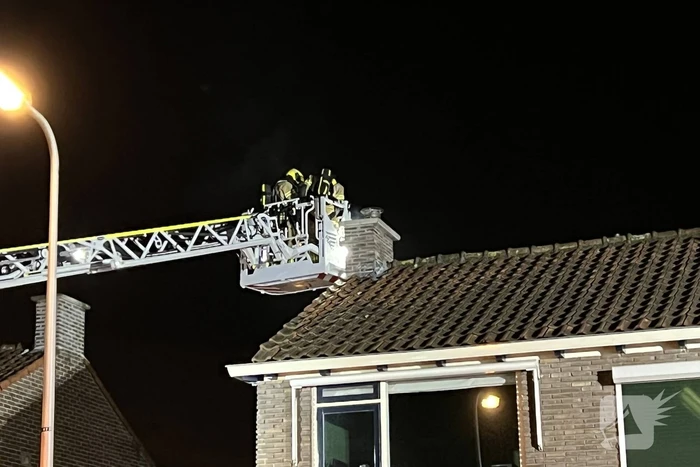 Schoorsteen geveegd vanwege brand