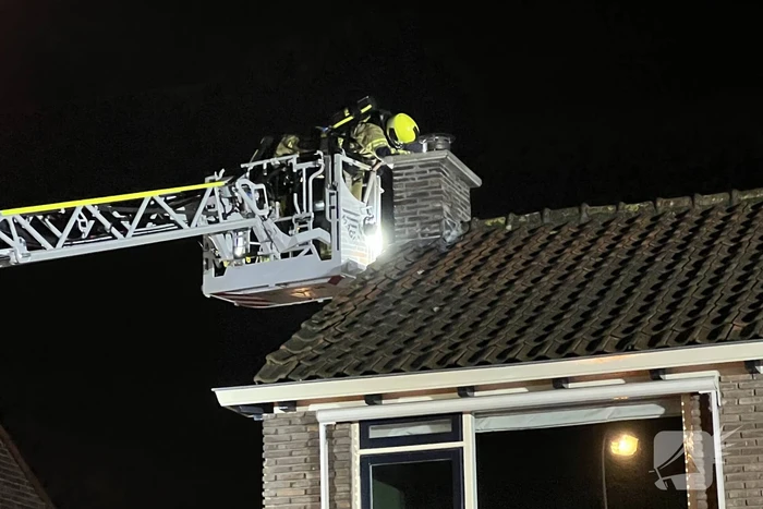 Schoorsteen geveegd vanwege brand
