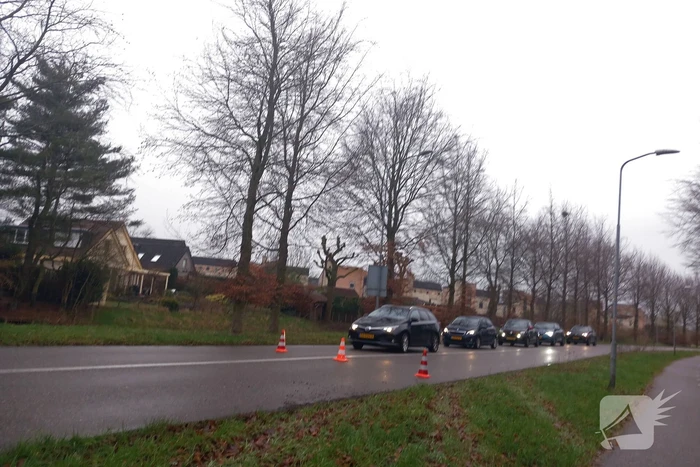 Fietser gewond naar het ziekenhuis na aanrijding met auto