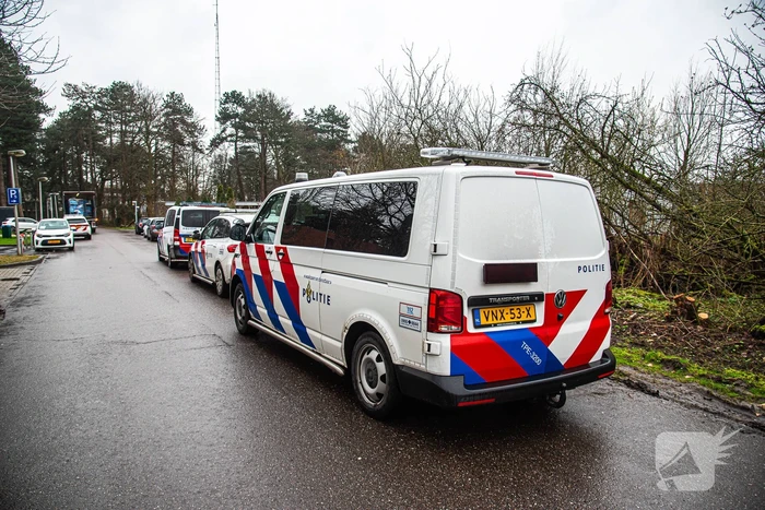 Politie overmeesterd agressieve man met mes