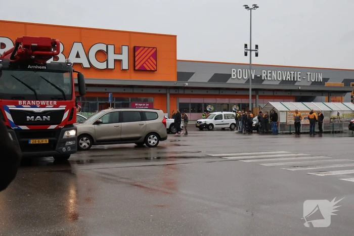 Bouwmarkt ontruimd vanwege brandalarm