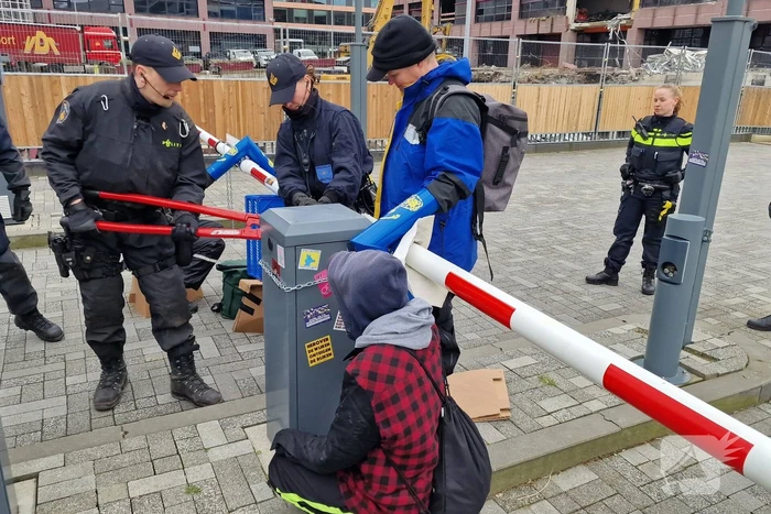 Extinction Rebellion blokkeert ING kantoor