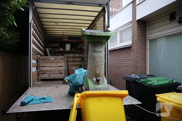 Wietplantage aangetroffen naast politiebureau