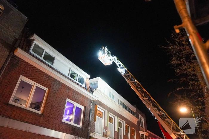 Schoorsteenbrand snel onder controle