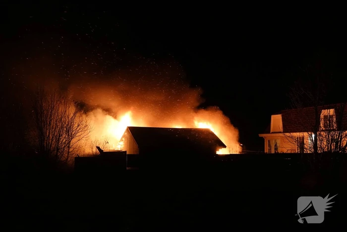 Brand verwoest tuinhuis op woonwagenkamp