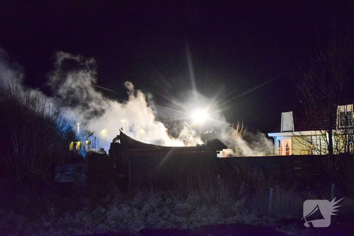 Brand verwoest tuinhuis op woonwagenkamp