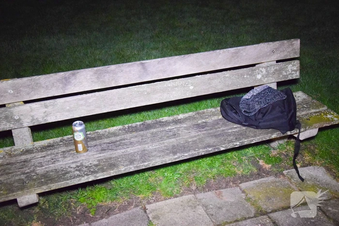 Hulpdiensten massaal ingezet nadat alcoholist muts en bier achterlaat naast water