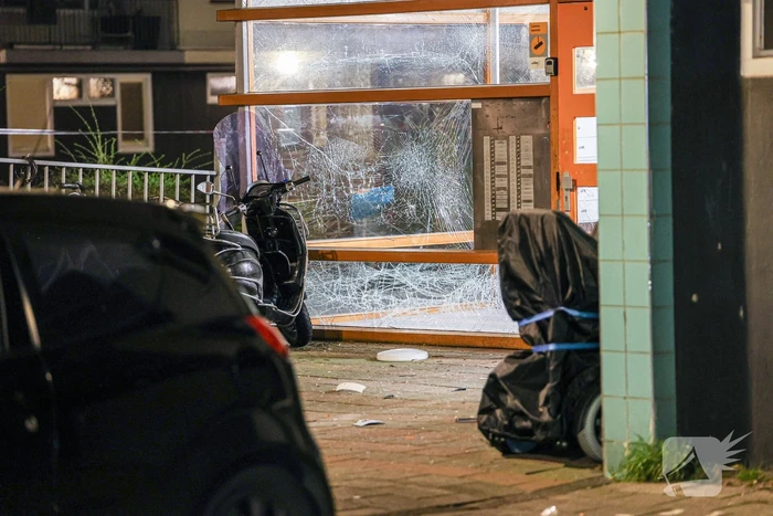 Grote schade aan portiek na explosie