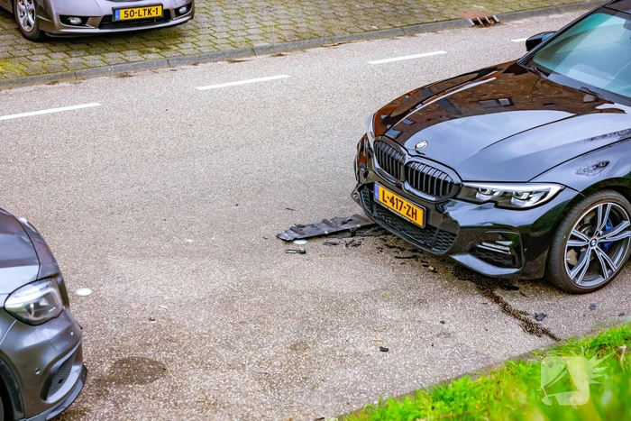 Explosie bij geparkeerde BMW-auto in Nieuwland