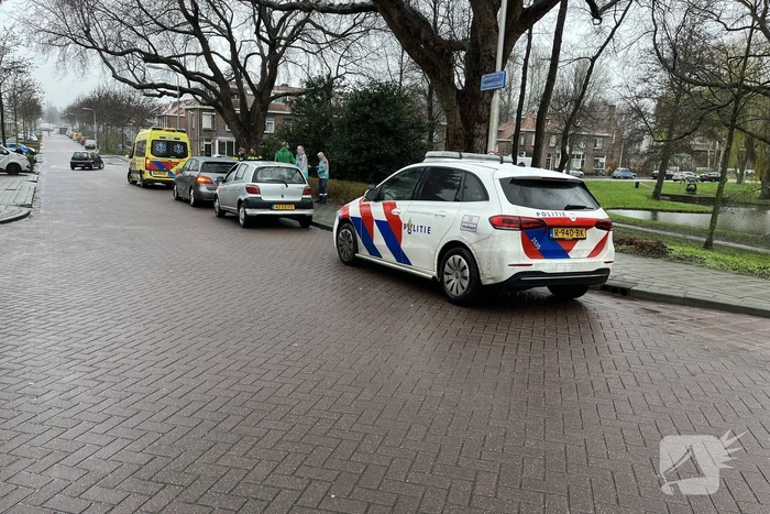 Twee automobilisten botsen achterop elkaar