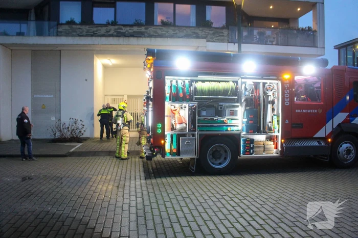 Rookontwikkeling in garage van flat